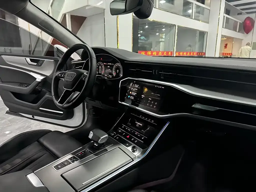 Audi A7 2021 из CN, фото 8