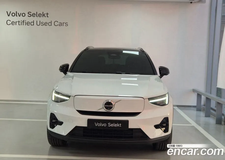 Volvo XC40 2024 из KR, фото 2