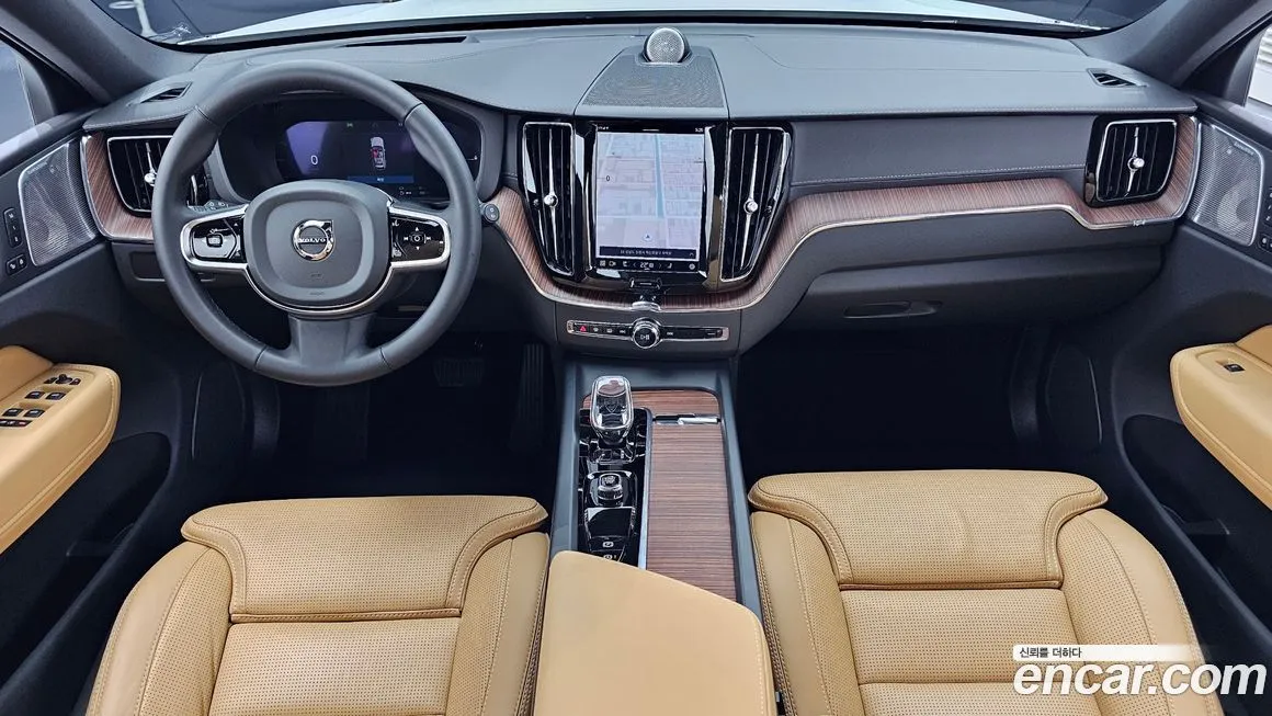 Volvo XC60 2024 из KR, фото 7