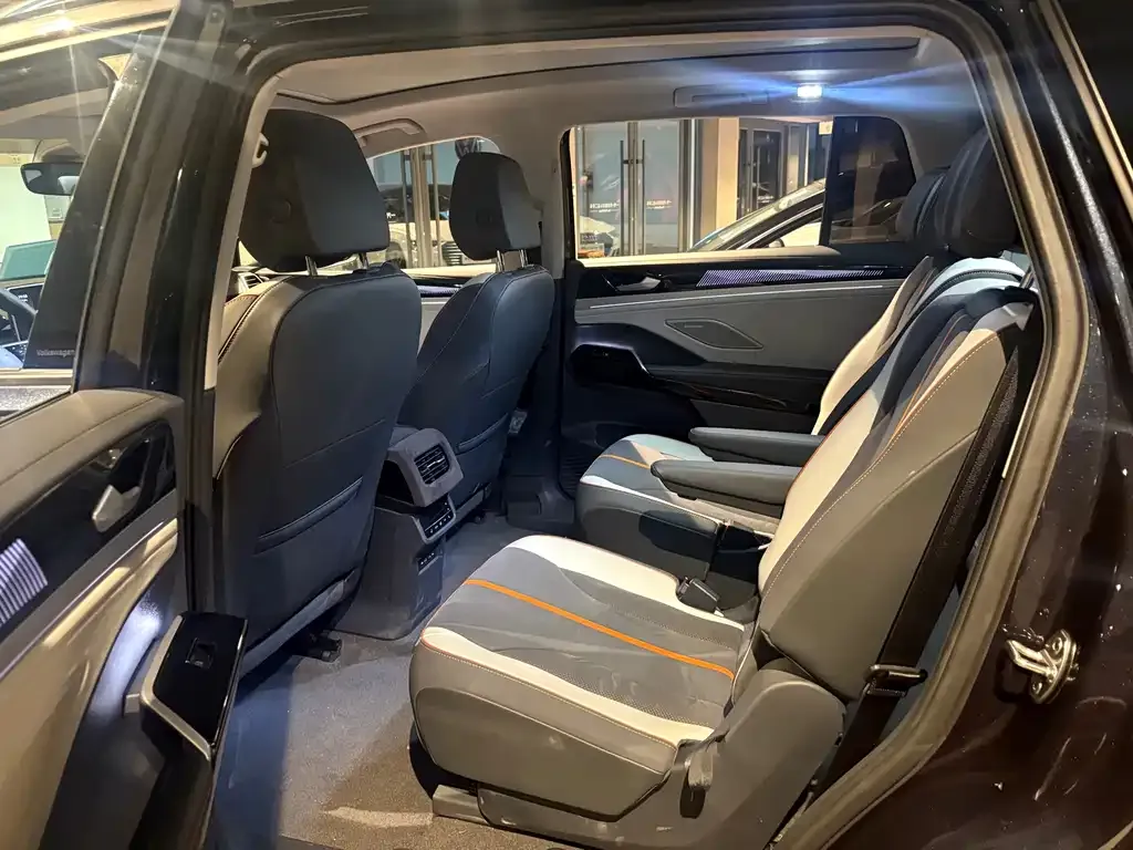 Volkswagen ID.6 Crozz 2022 из CN, фото 6