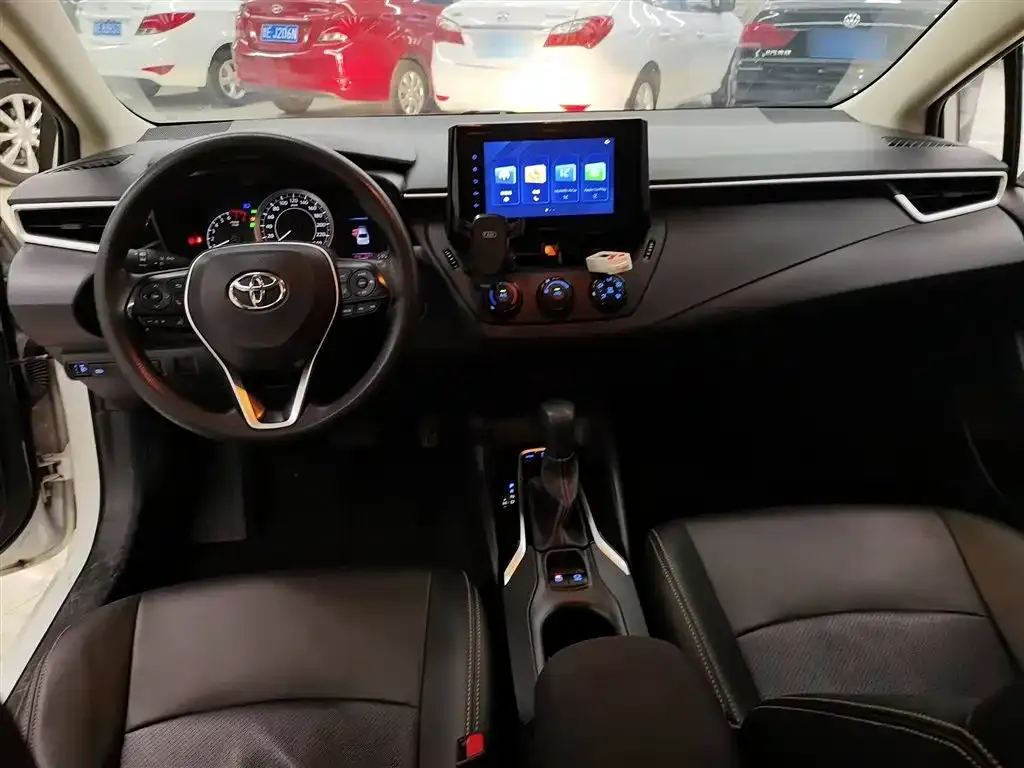 Toyota Corolla 2023 из CN, фото 10