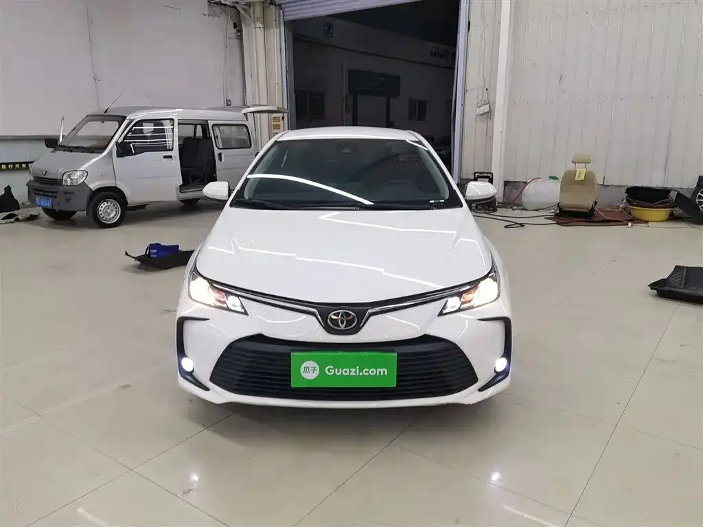 Toyota Corolla 2023 из CN, фото 3