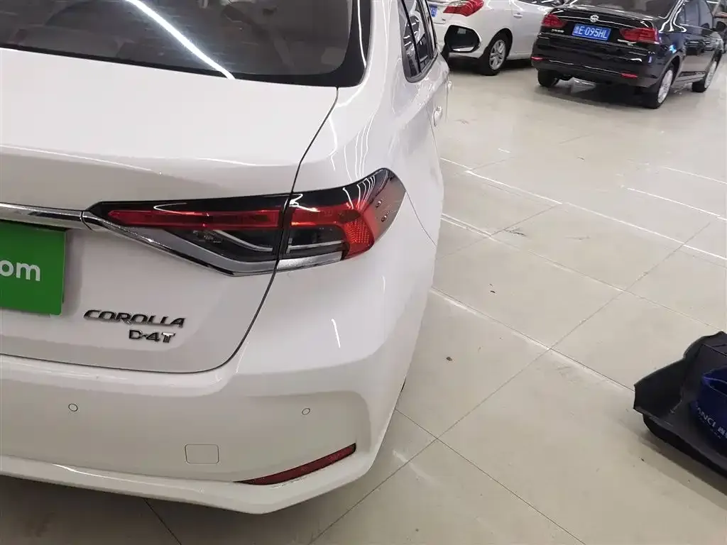 Toyota Corolla 2023 из CN, фото 8