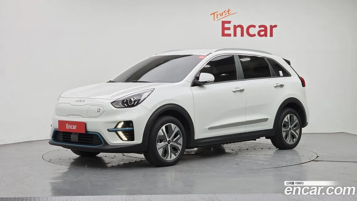 Kia Niro — фото 1