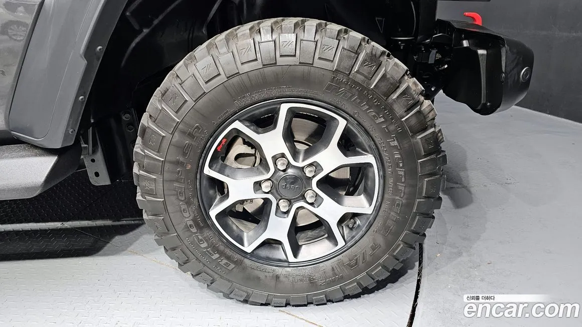 Jeep Wrangler 2023 из KR, фото 5