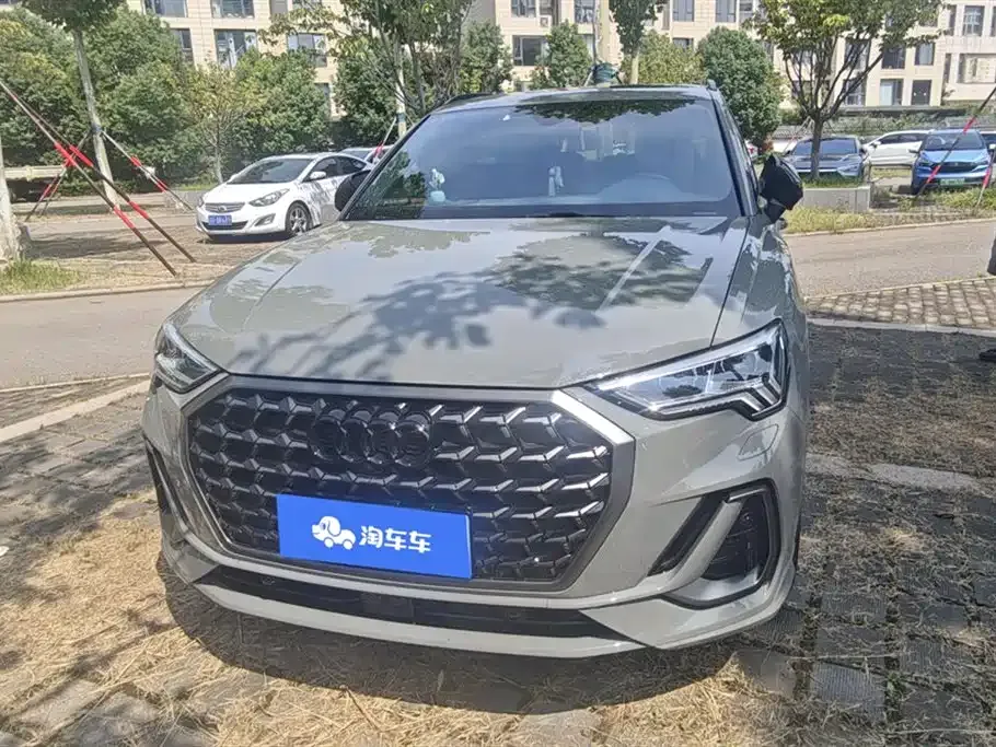 Audi Q3 2024 из CN, фото 2