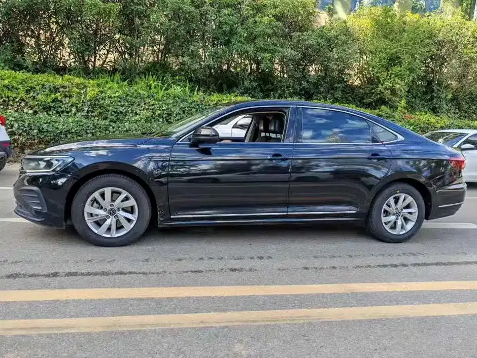 Volkswagen Passat — фото 8