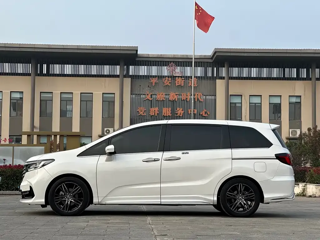 Honda Odyssey 2022 из CN, фото 5