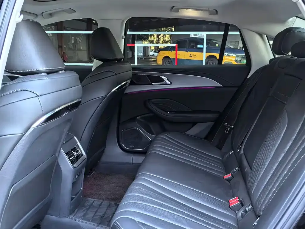 Hongqi H5 2024 из CN, фото 7