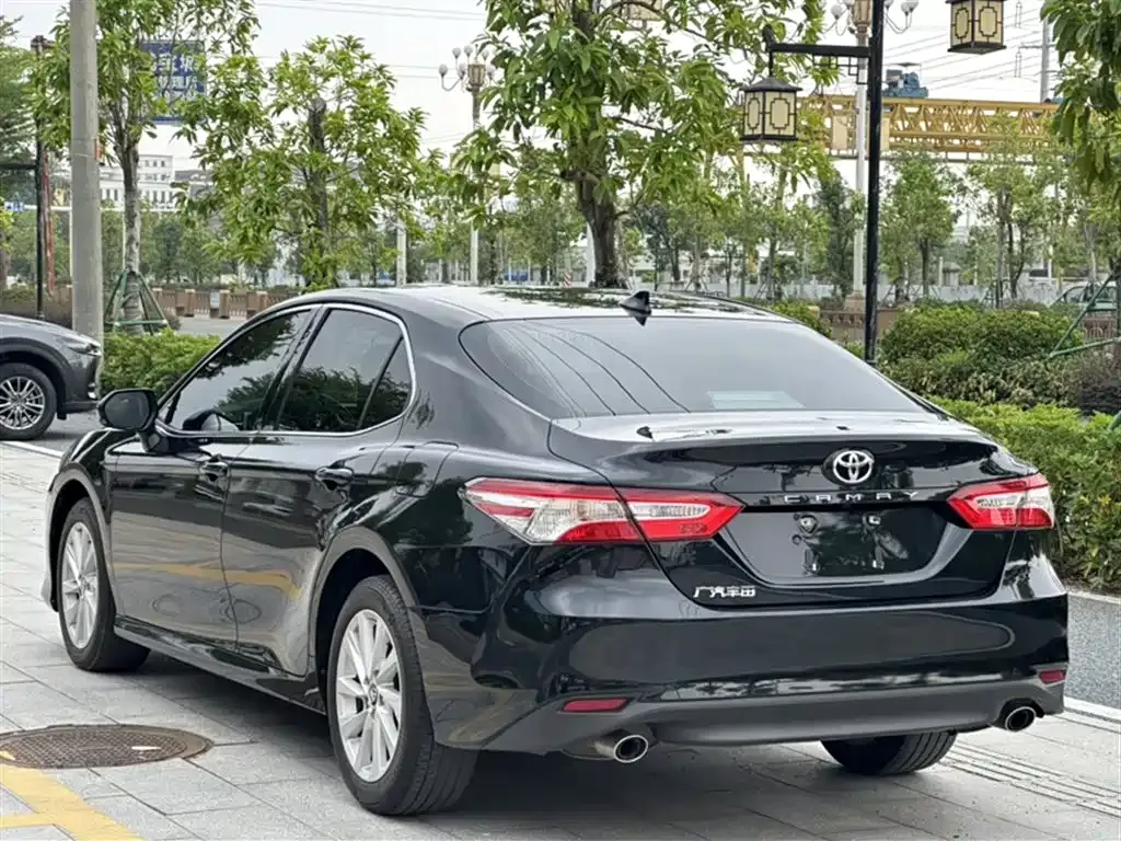 Toyota Camry 2023 из CN, фото 4