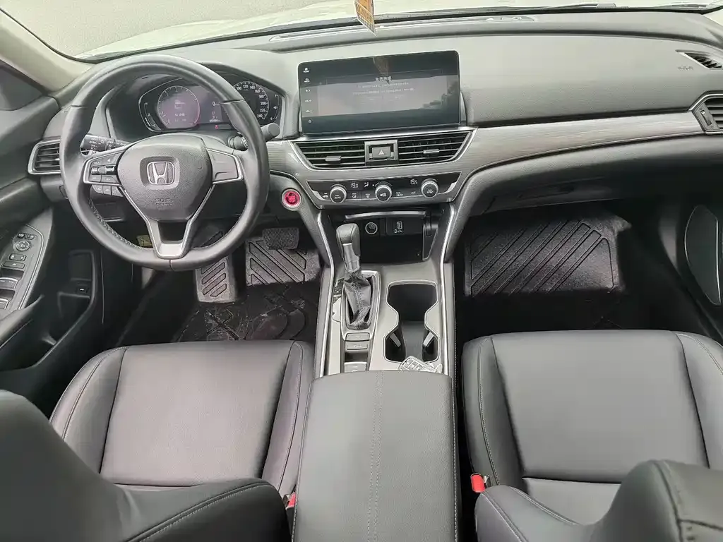 Honda Accord — фото 6