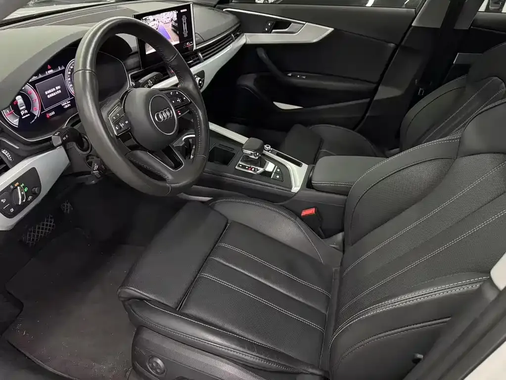 Audi A4L 2021 из CN, фото 5