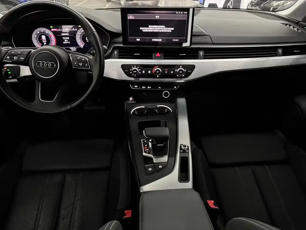 Audi A4L 2021 из CN, фото 7