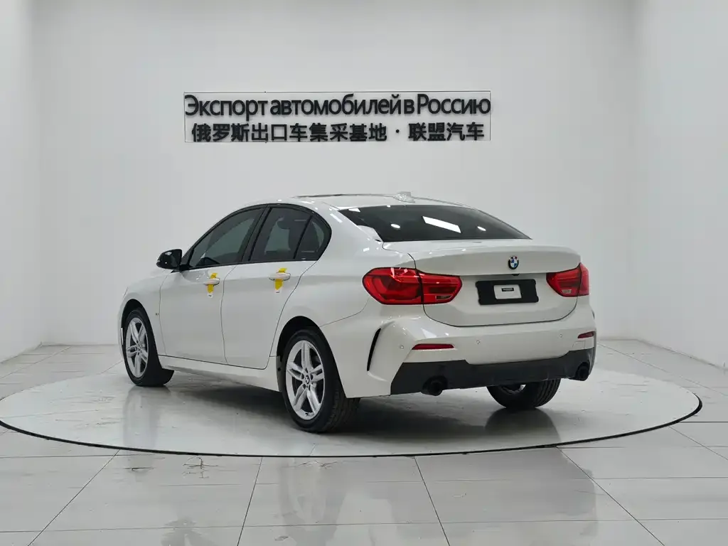 BMW 1 Series 2022 из CN, фото 4