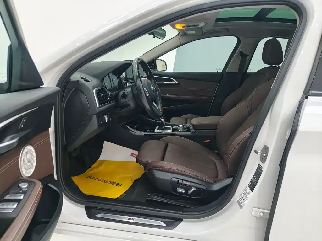 BMW 1 Series 2022 из CN, фото 7