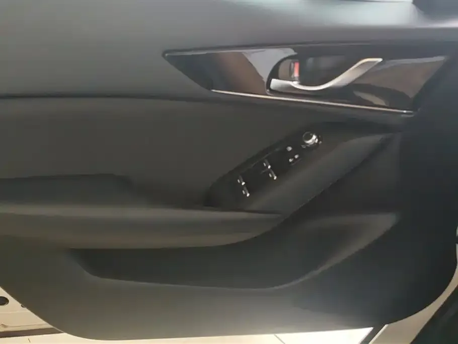 Mazda CX-4 2021 из CN, фото 7