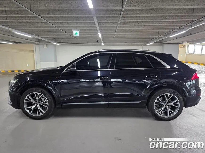Audi Q8 2021 из KR, фото 2