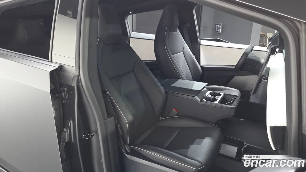 Tesla Cybertruck 2024 из KR, фото 10