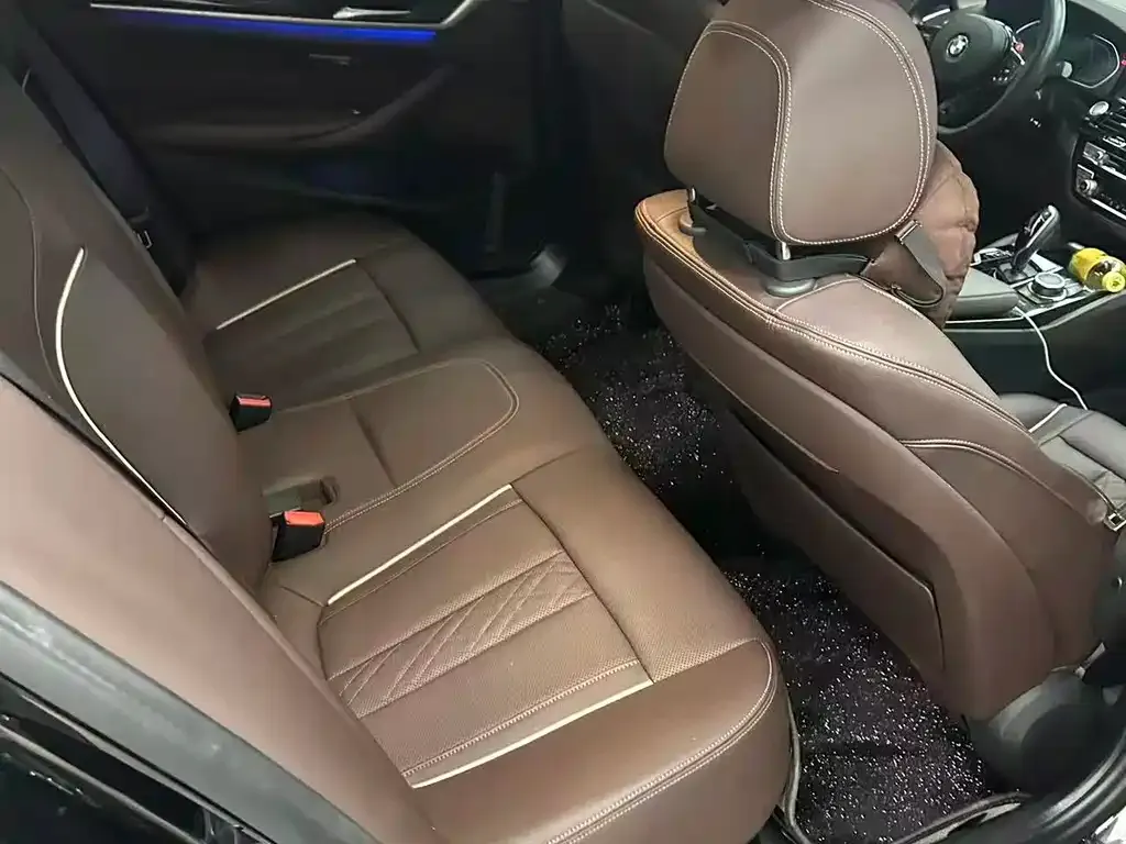 BMW 5 Series 2022 из CN, фото 5