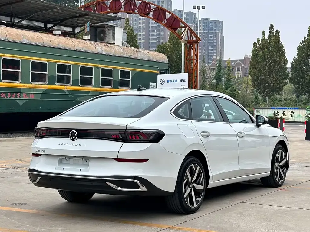 Volkswagen Lamando 2024 из CN, фото 4