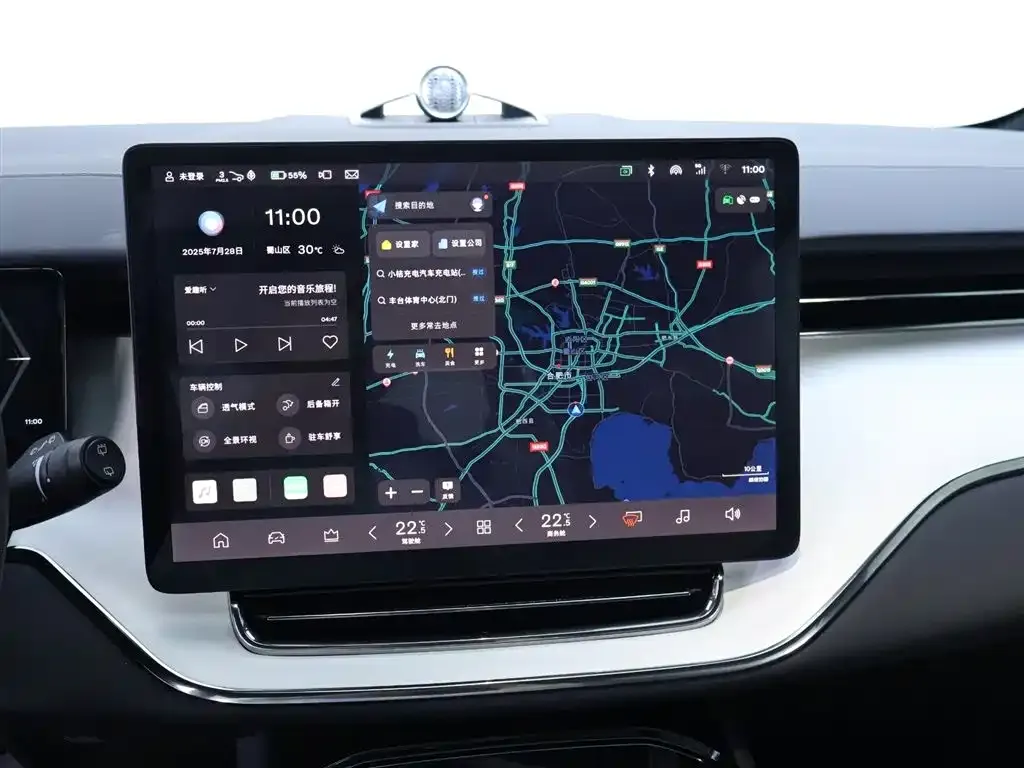 Volvo EM90 2024 из CN, фото 10