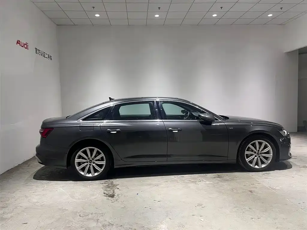 Audi A6L 2024 из CN, фото 4