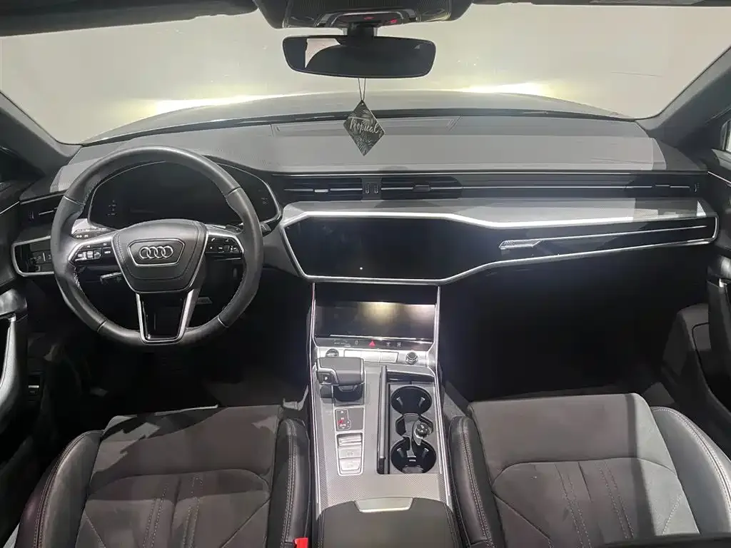 Audi A6L 2024 из CN, фото 6