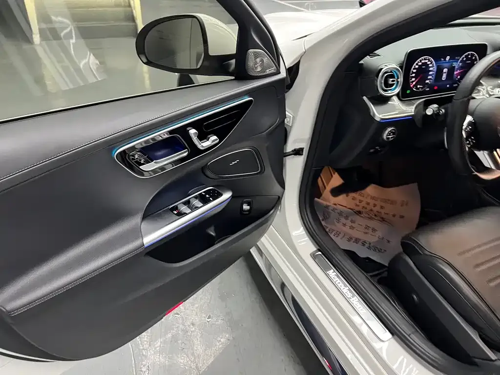 Mercedes-Benz C-Class 2023 из CN, фото 6