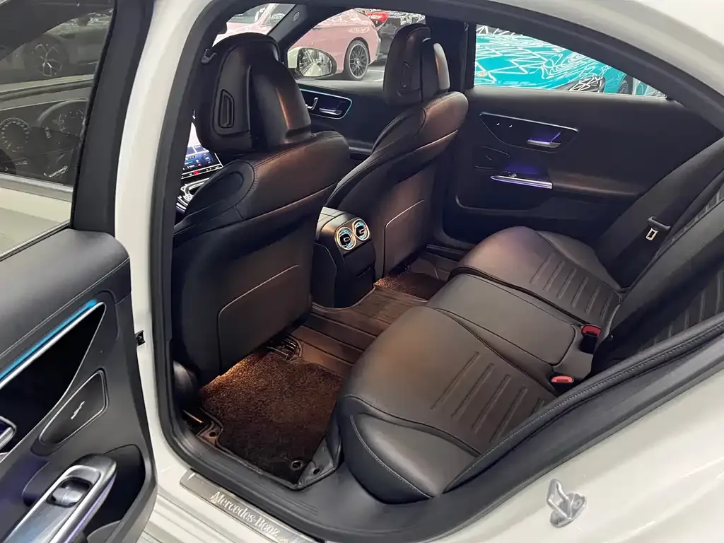 Mercedes-Benz C-Class 2023 из CN, фото 7