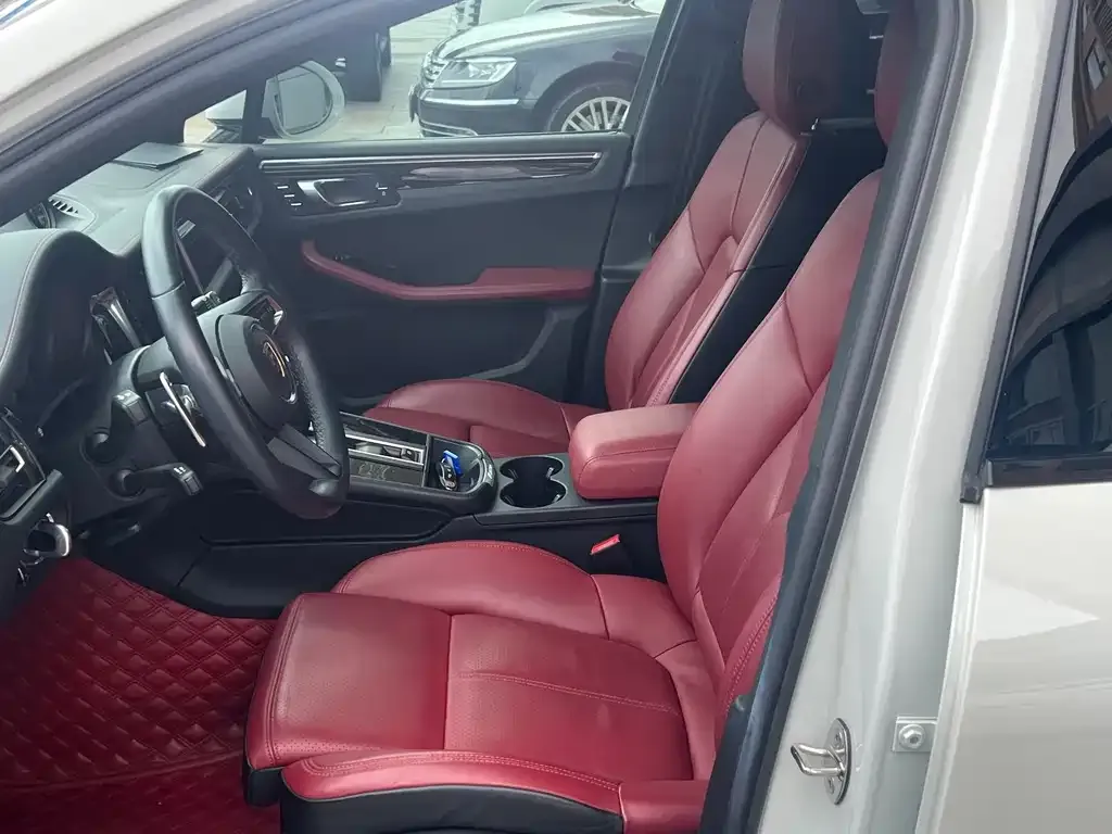 Porsche Macan 2023 из CN, фото 4