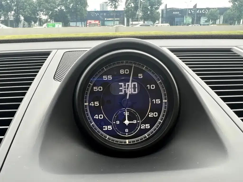 Porsche Macan 2023 из CN, фото 8