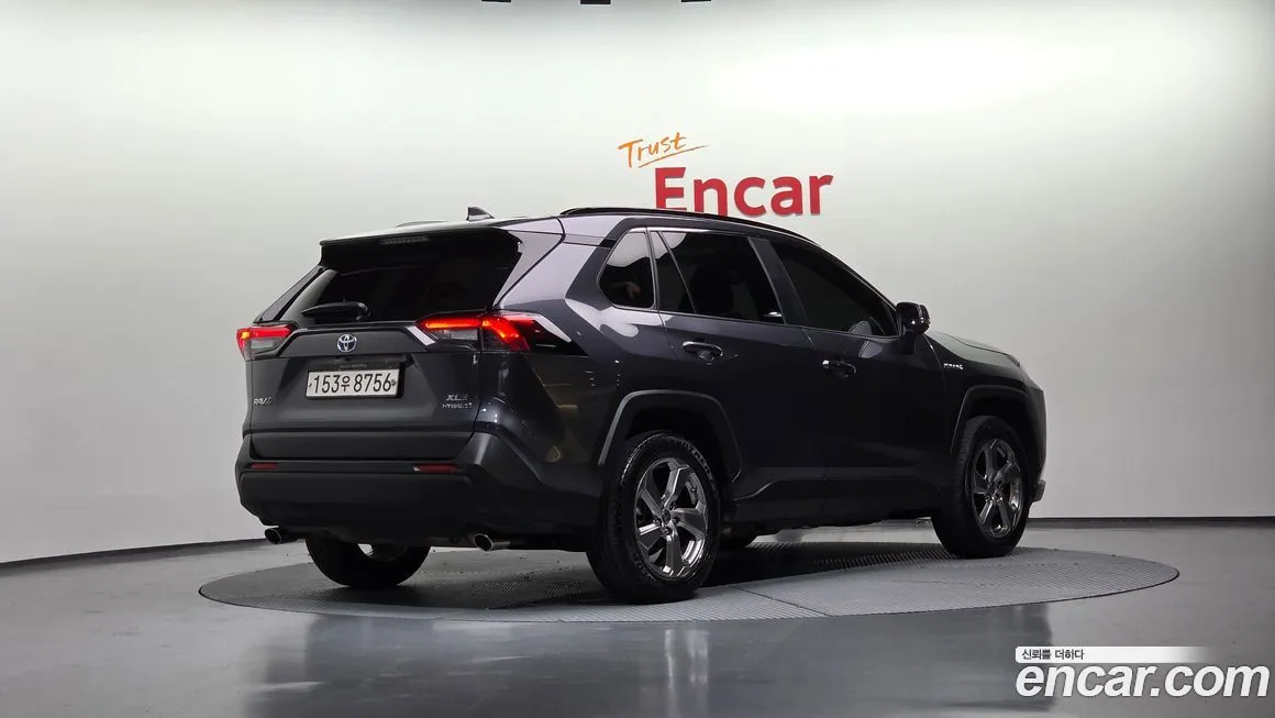 Toyota RAV4 2021 из KR, фото 2
