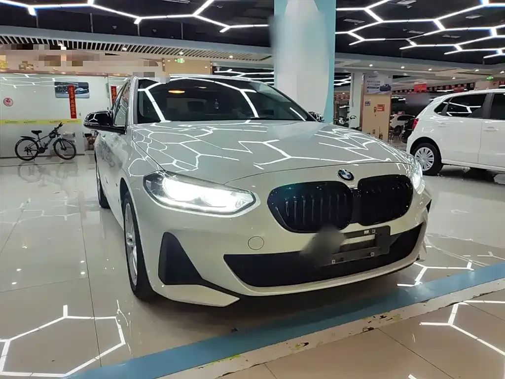 BMW 1 Series 2022 из CN, фото 4