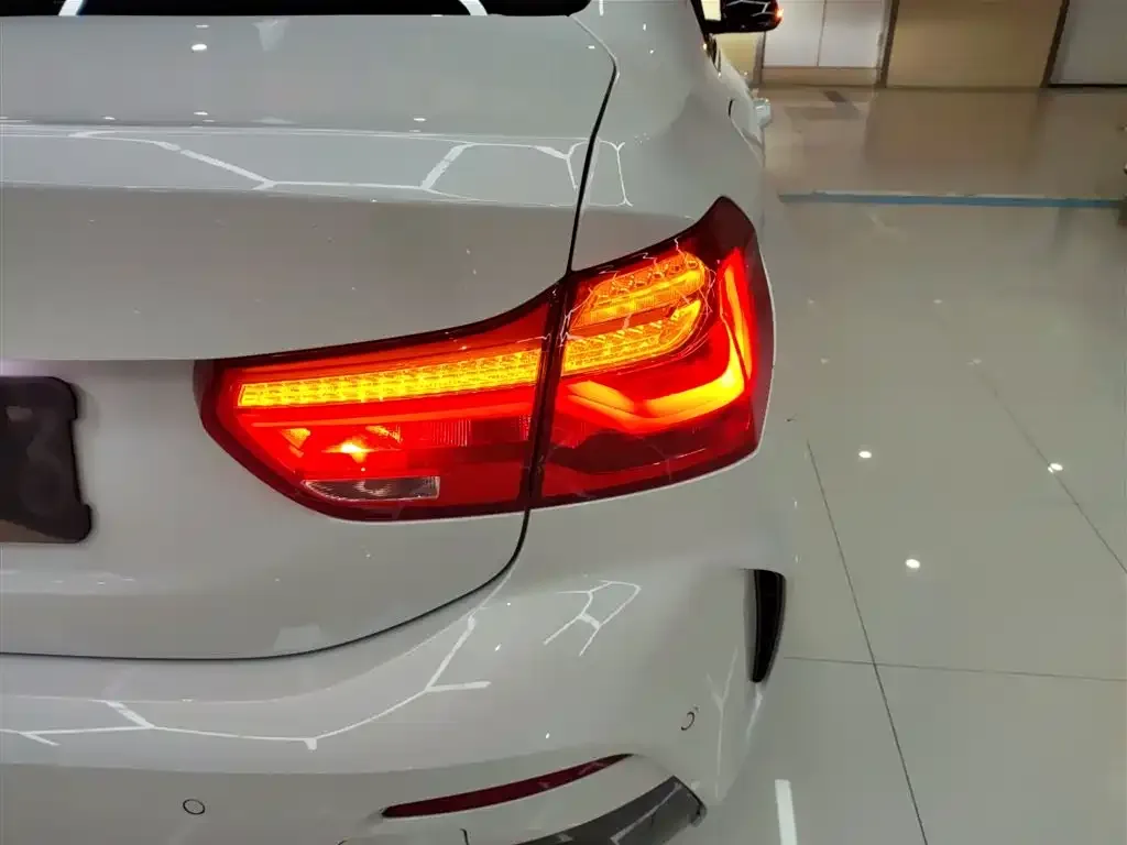 BMW 1 Series 2022 из CN, фото 8