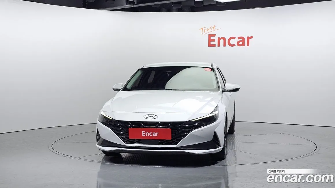 Hyundai AVANTE — фото 3
