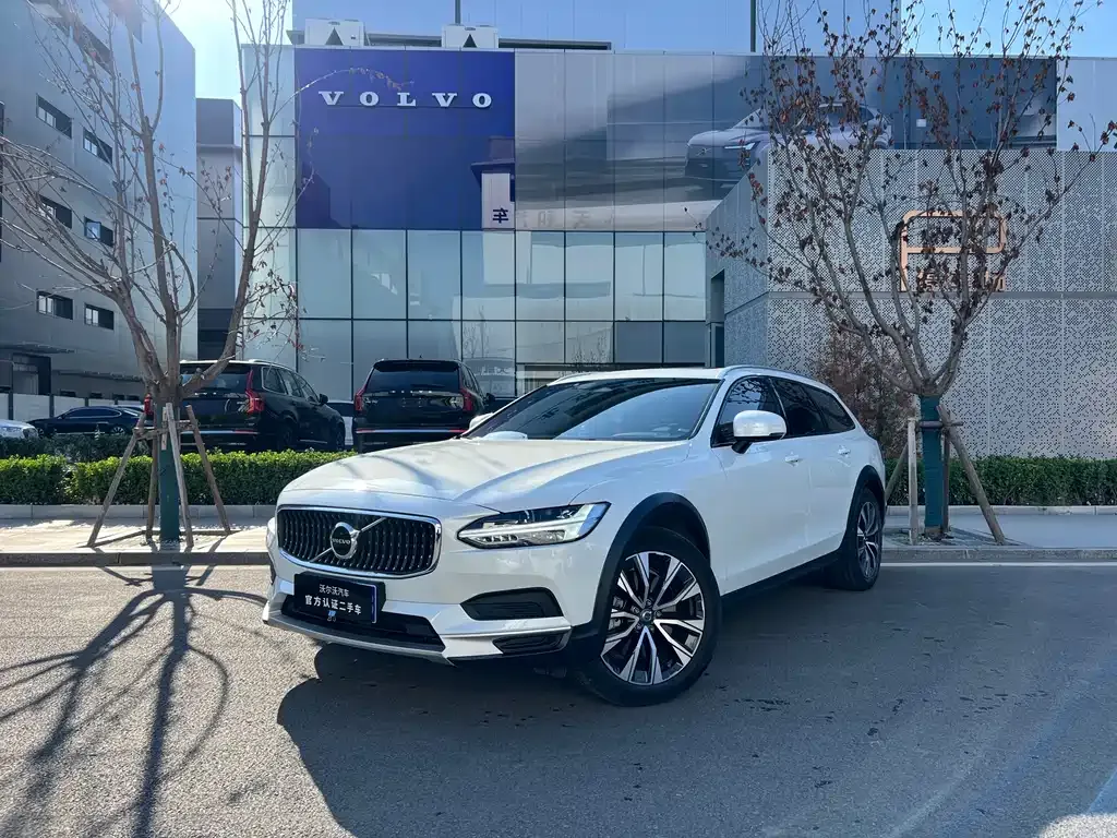 Volvo V90 2023 из CN, фото 1