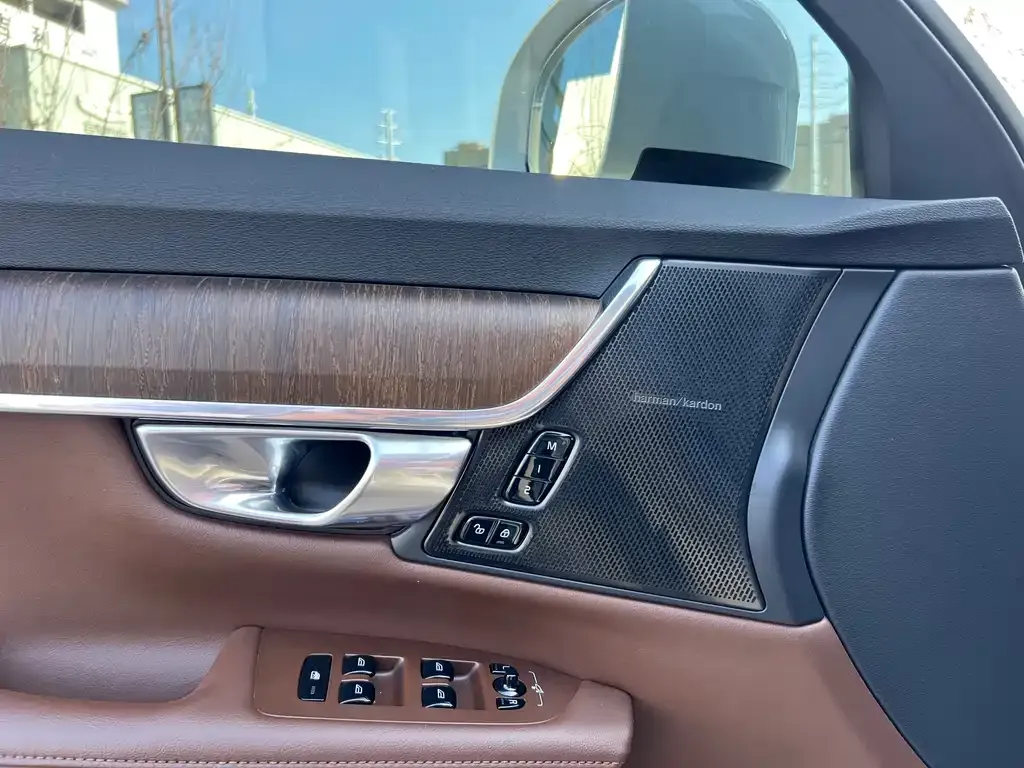 Volvo V90 2023 из CN, фото 6