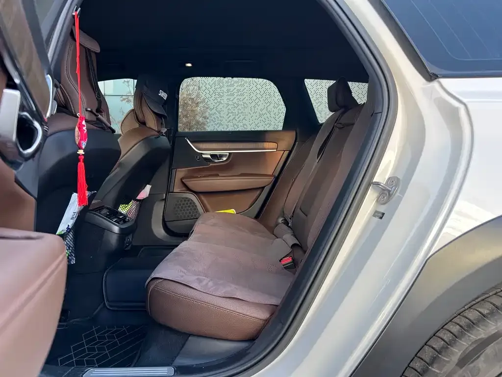 Volvo V90 2023 из CN, фото 8