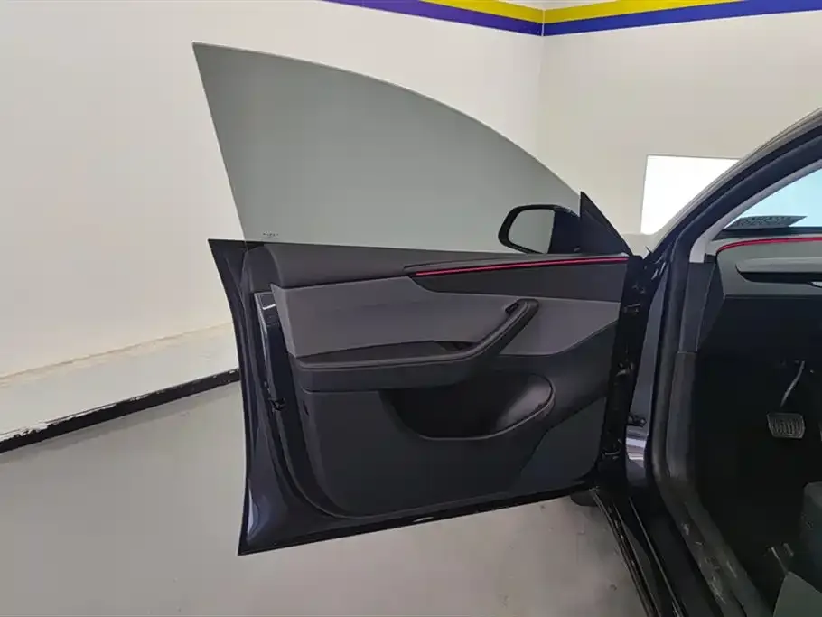 Tesla Model Y 2025 из CN, фото 7