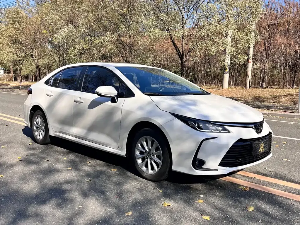 Toyota Corolla — фото 3