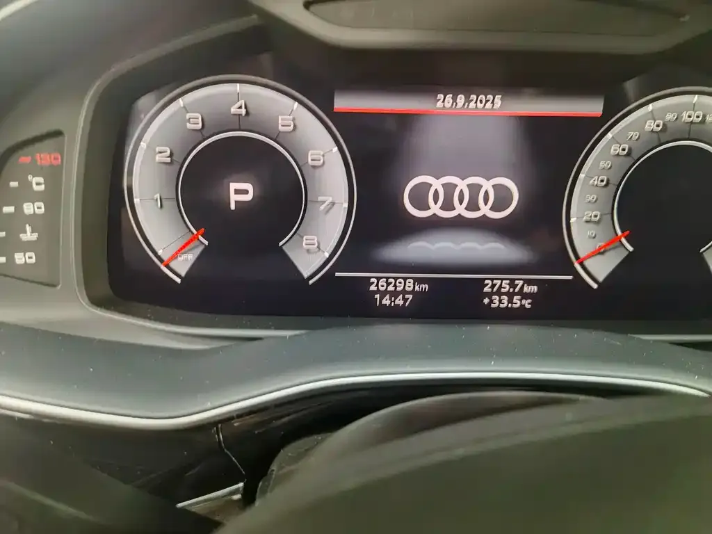 Audi Q7 2023 из CN, фото 8