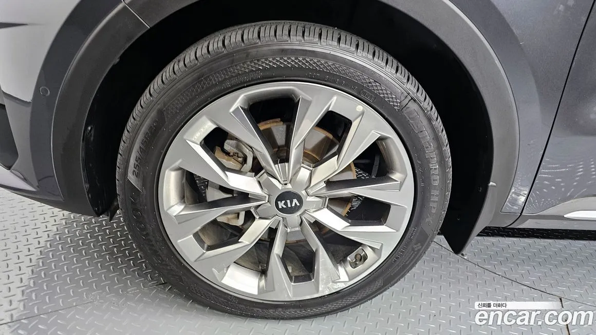 Kia Sorento — фото 5