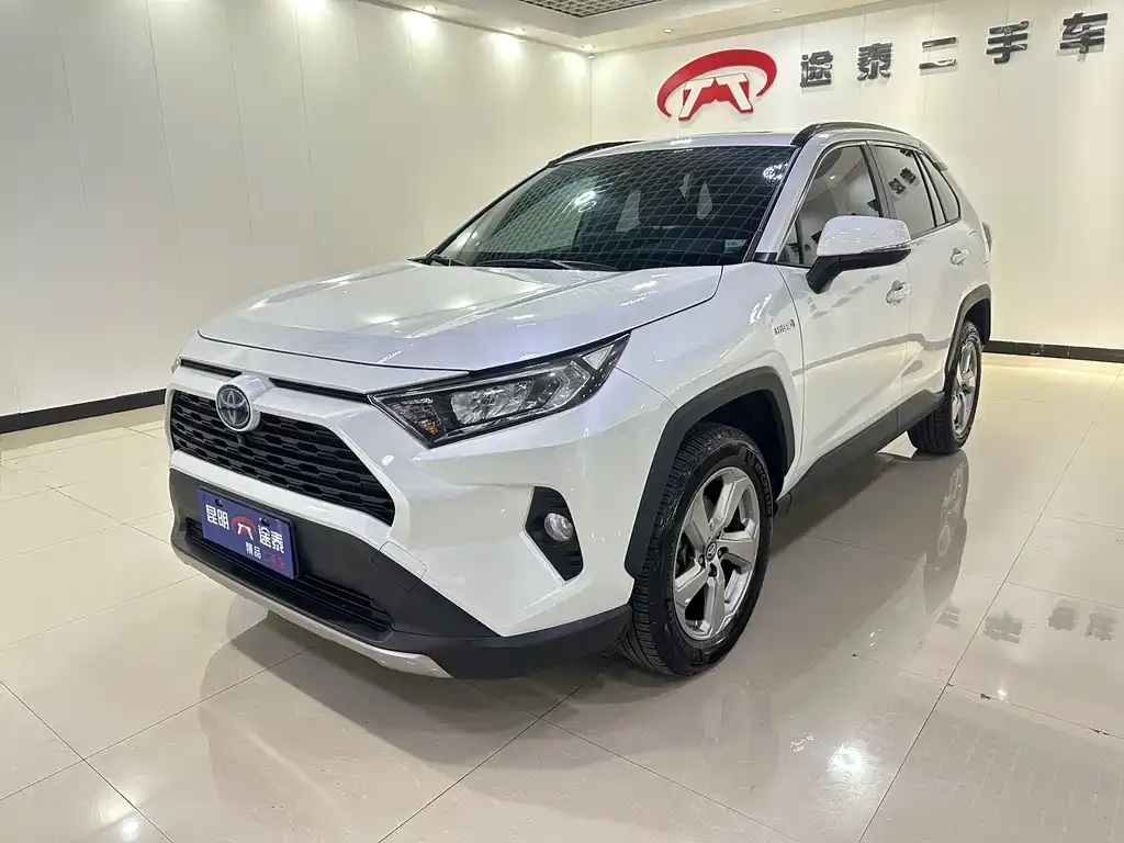 Toyota RAV4 2021 из CN, фото 1