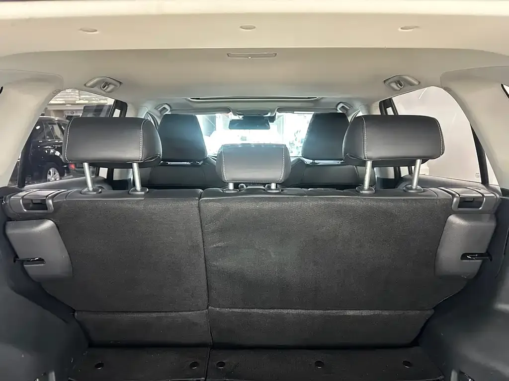 Toyota RAV4 2021 из CN, фото 8