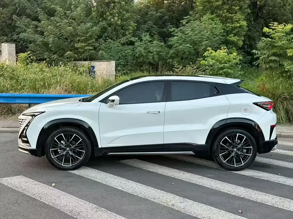 Changan UNI-T 2023 из CN, фото 3