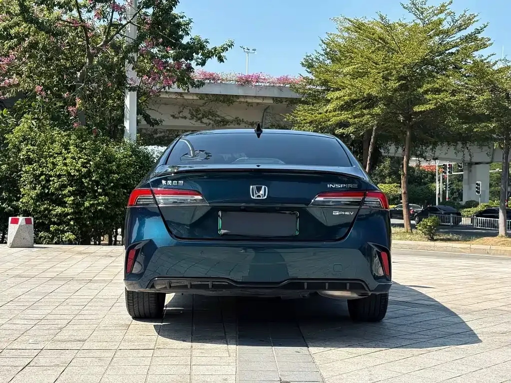 Honda Inspire PHEV 2023 из CN, фото 5