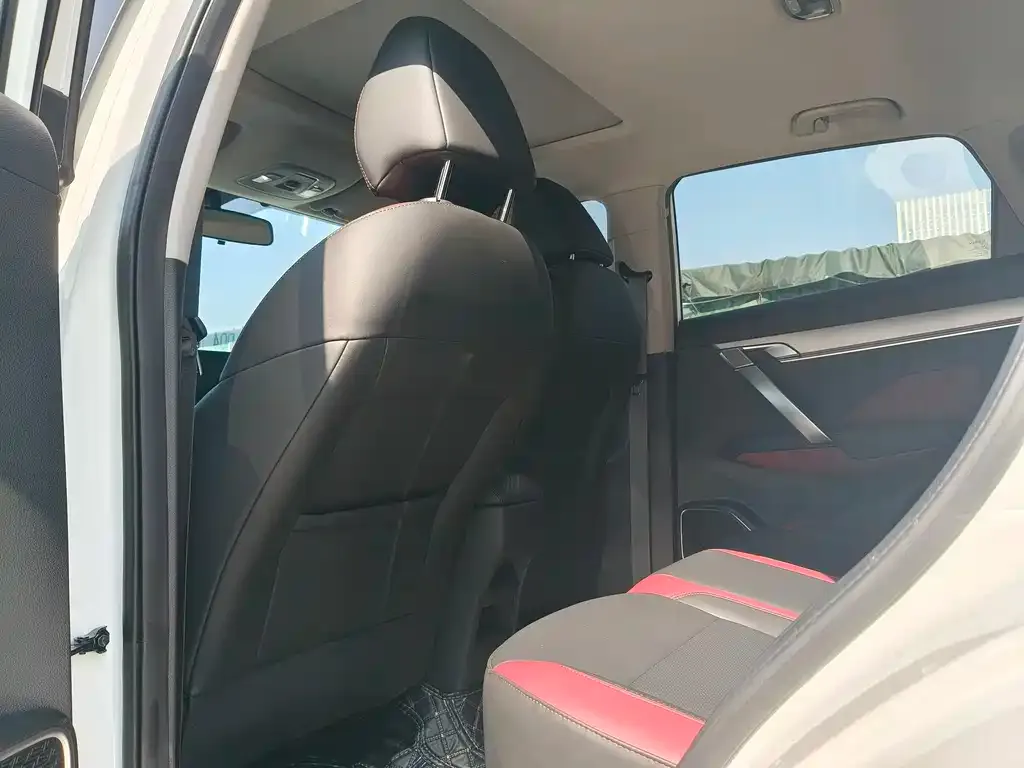 Geely Binyue 2022 из CN, фото 5