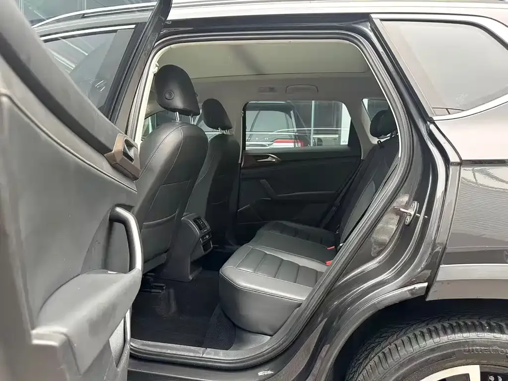 Volkswagen Tharu 2021 из CN, фото 6