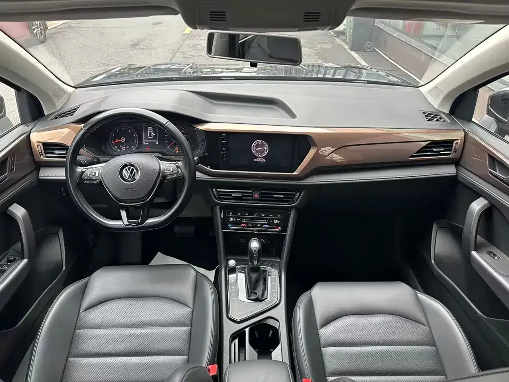 Volkswagen Tharu 2021 из CN, фото 7