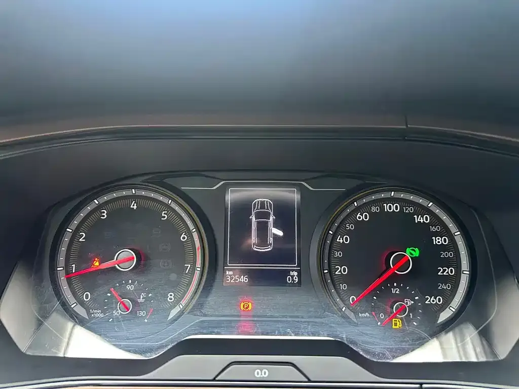 Volkswagen Tharu 2021 из CN, фото 9